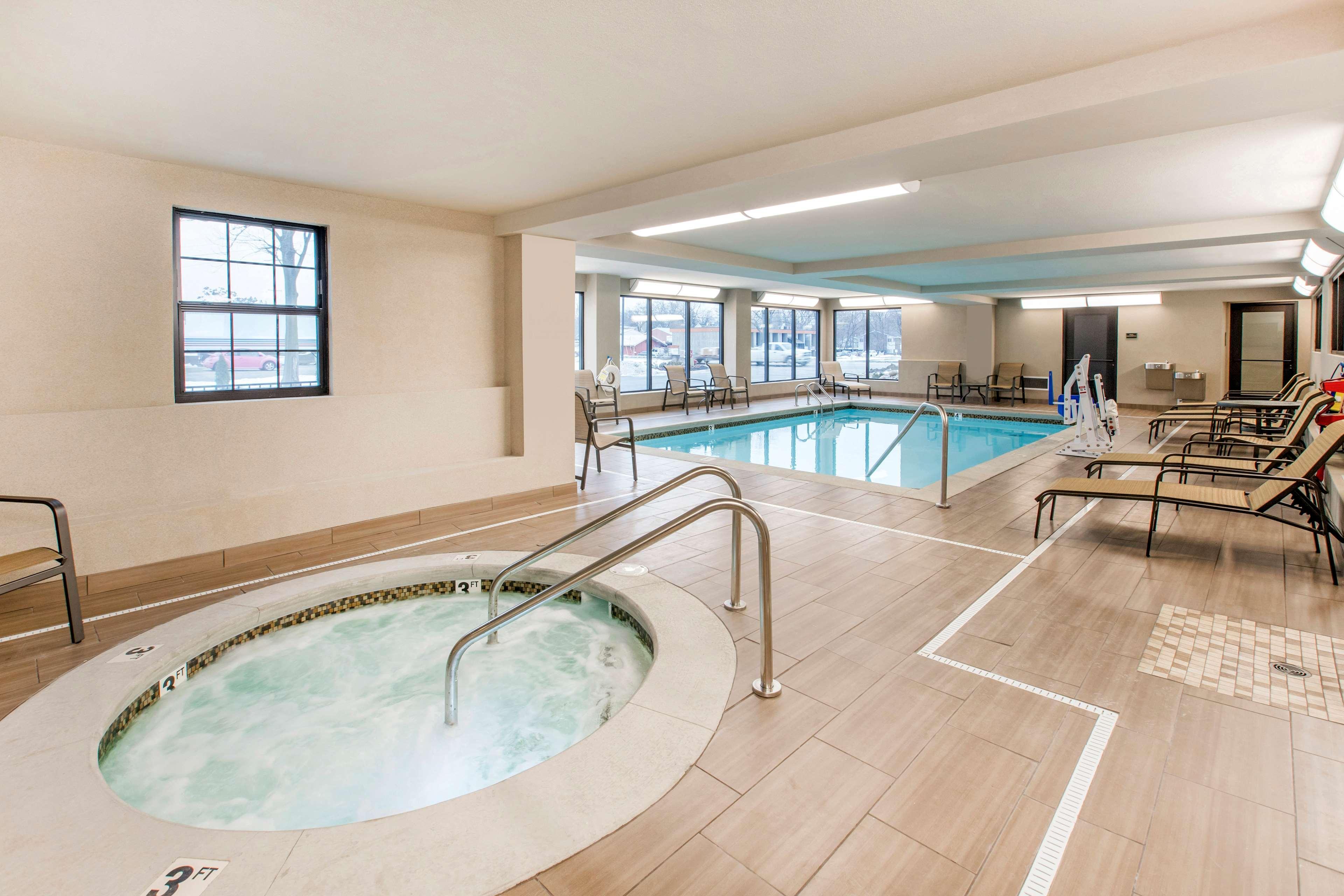 Country Inn & Suites By Radisson, Grandville-Grand Rapids West, Mi Екстер'єр фото
